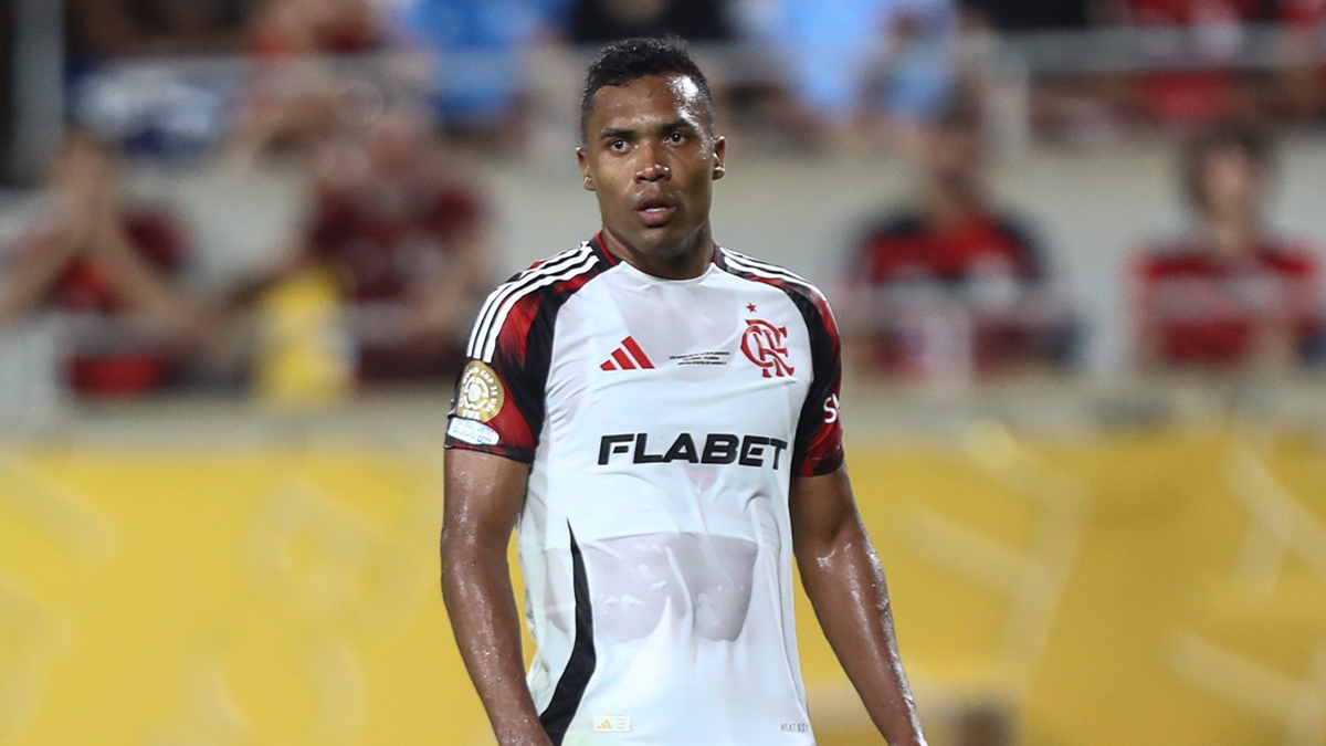 Alex Sandro está fora do próximo jogo do Flamengo, contra o Bahia