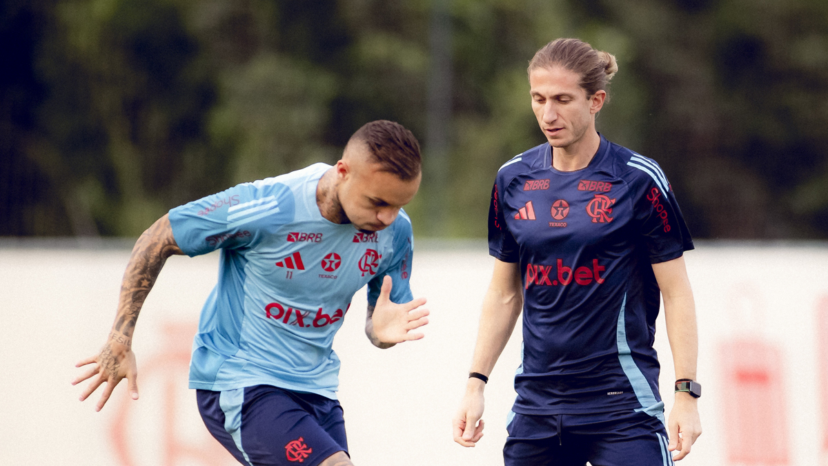 Filipe Luís inicia preparação para jogo do Flamengo x Fluminense