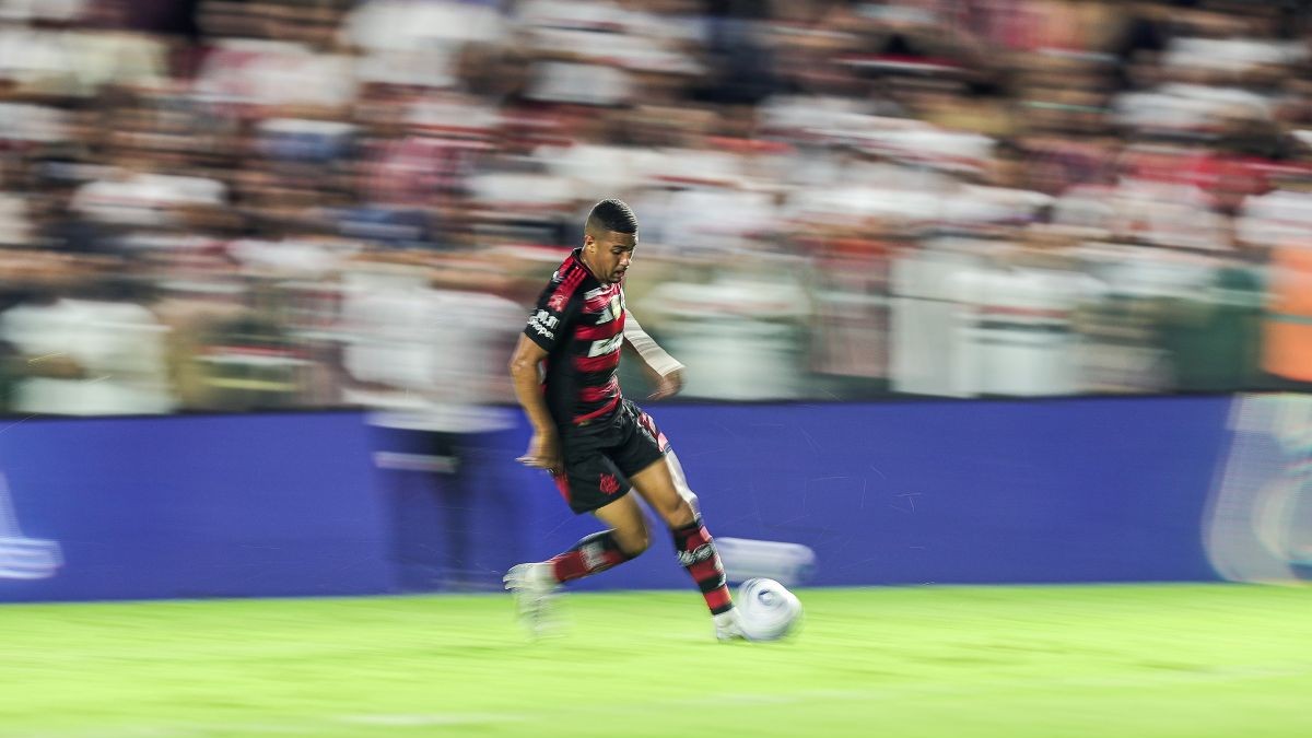 Samuel Lino valoriza empate do Flamengo contra o São Paulo