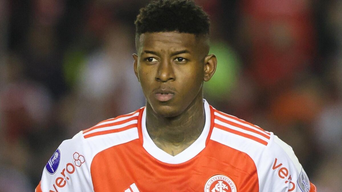 Flamengo deve fazer última proposta por Vitão