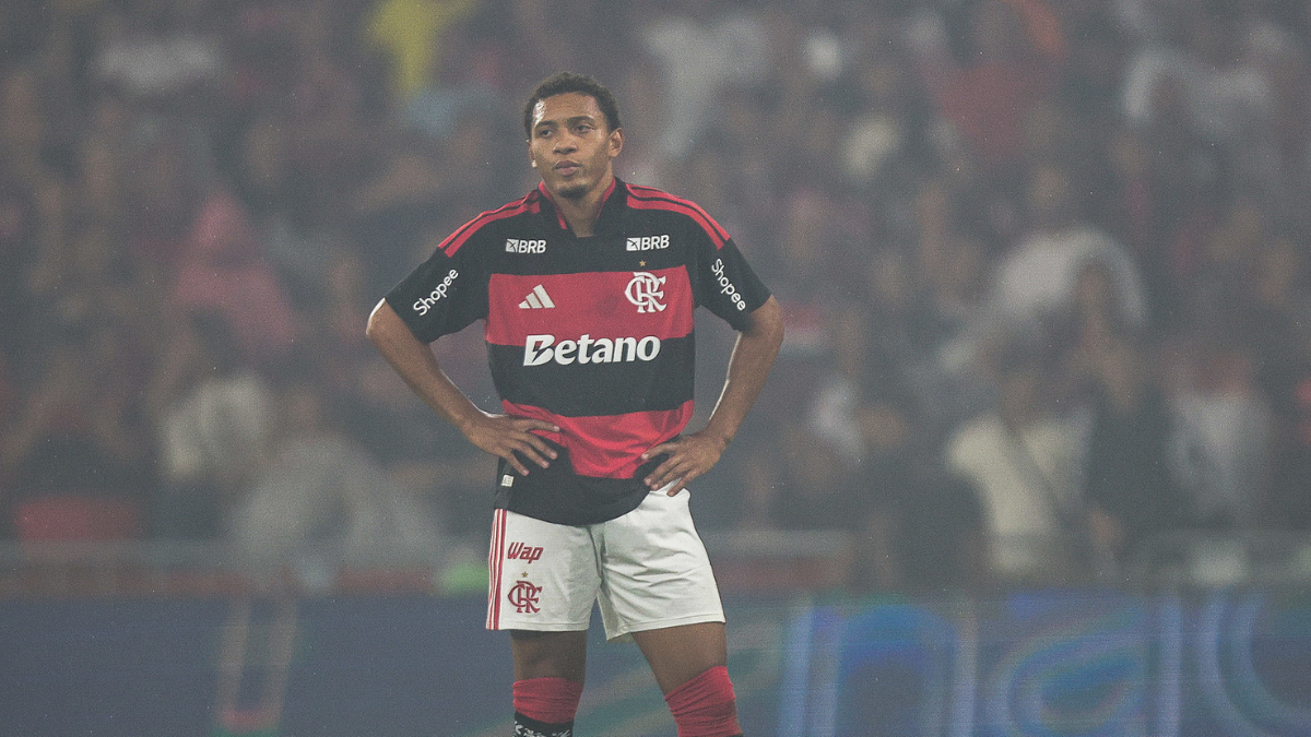 Joia que teve boa atuação em jogo do Fla tem multa astronômica