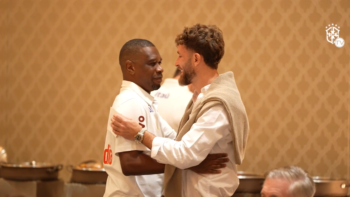 Léo Pereira se apresenta à Seleção Brasileira