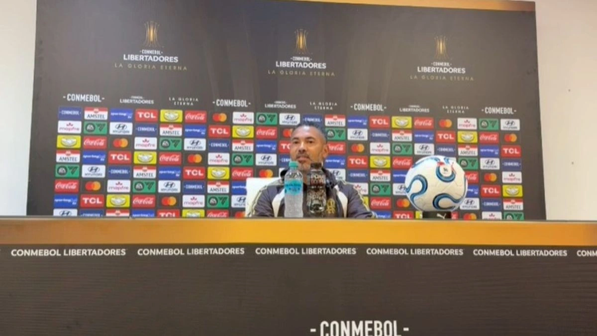 Auxiliar do Flamengo se revolta com postura do Estudiantes