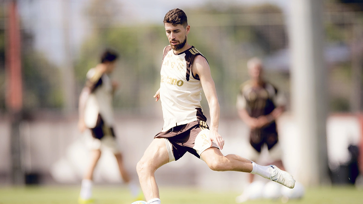 Jorginho é dúvida para jogo do Flamengo x Cusco na Libertadores; volante passa por exames