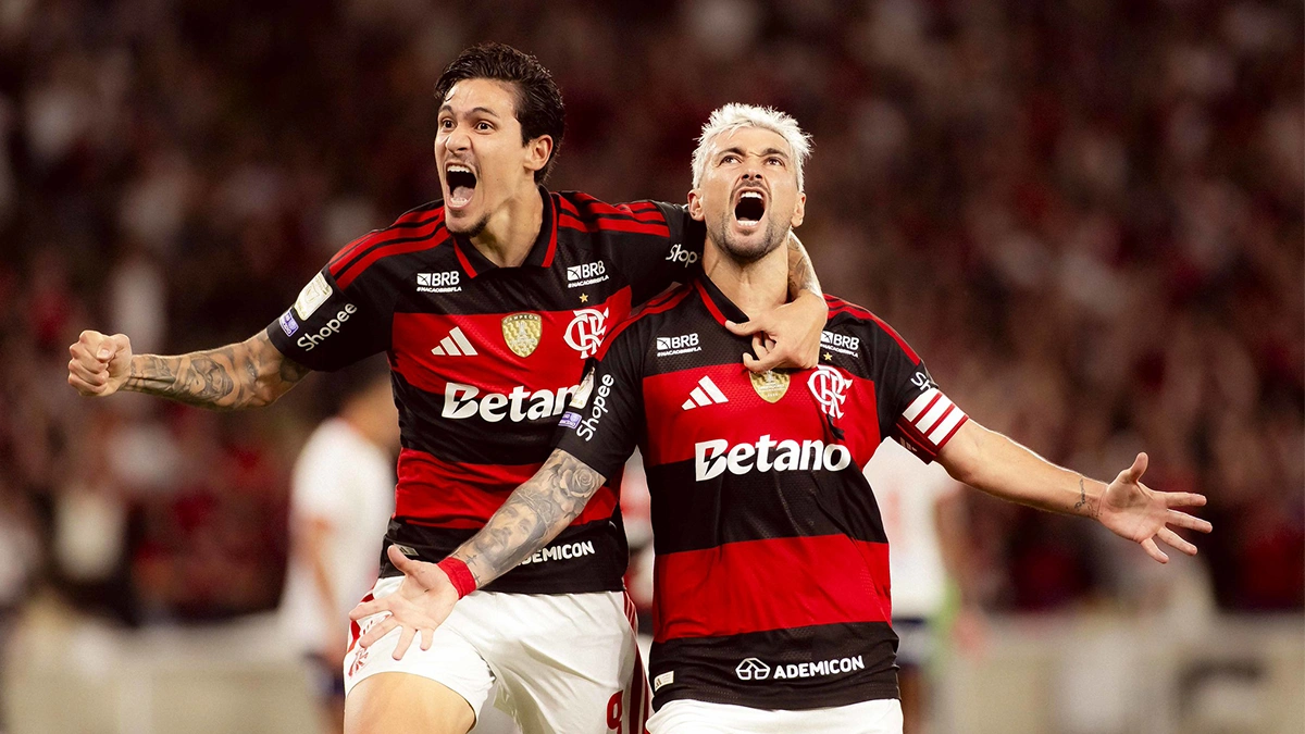 Arrascaeta entra no top-20 de artilheiros do Flamengo e mira recordes