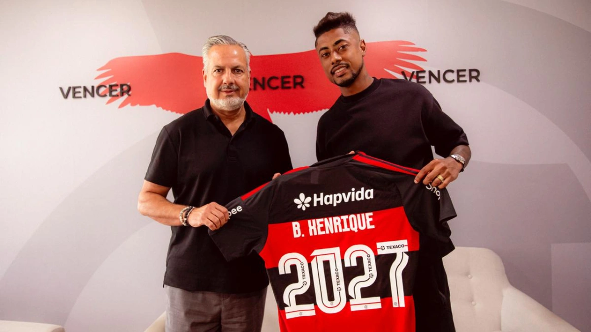 Diretor de futebol do Flamengo manda recado a Bruno Henrique