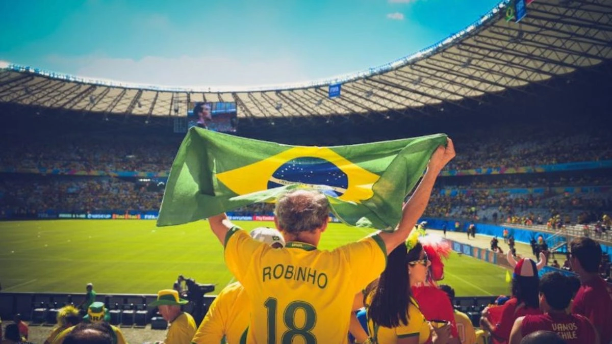 Por que Lucas Paquetá é o terceiro homem ideal para o meio-campo do Brasil