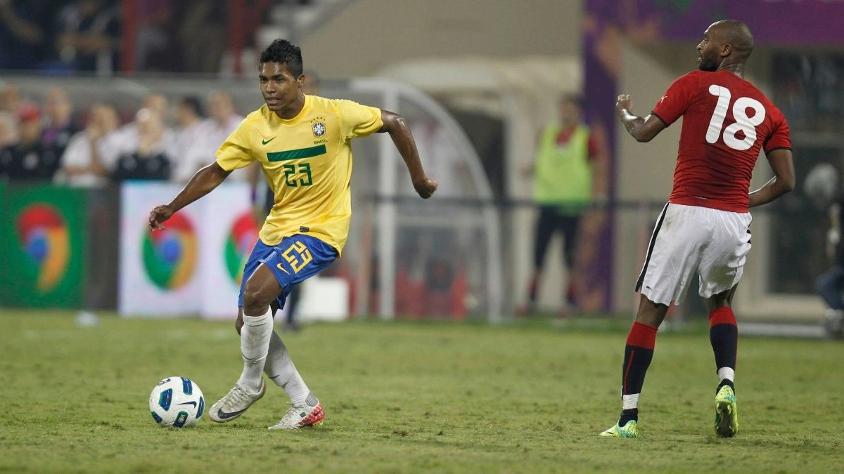 Do Flamengo, Alex Sandro é único de último jogo do Brasil x Egito