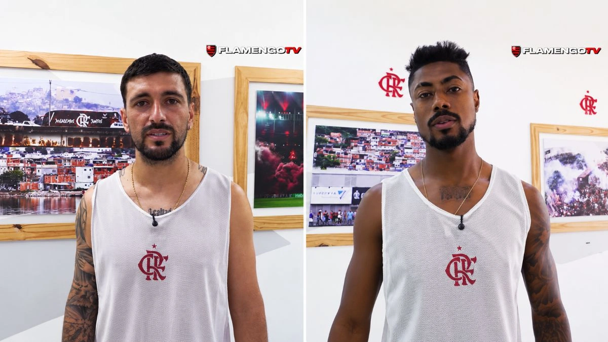 Arrascaeta e Bruno Henrique falam antes de jogo do Flamengo