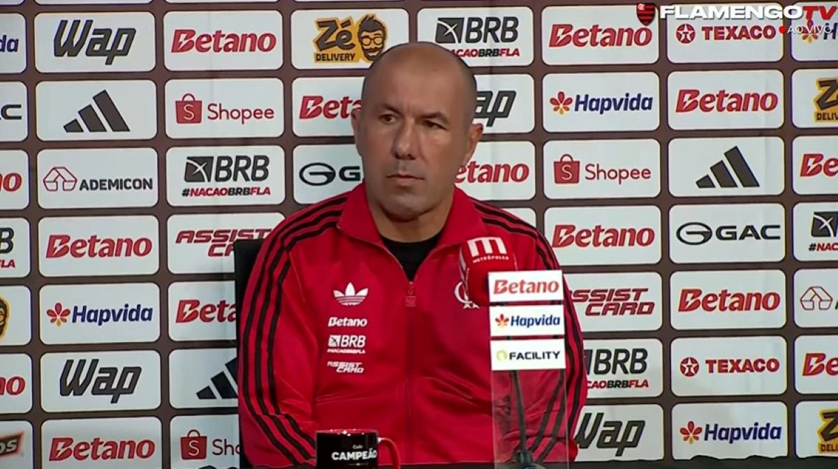 Jardim é sincero sobre Almada no Flamengo e exalta Arrascaeta