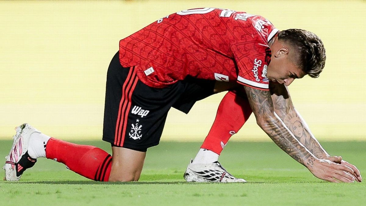 Carrascal se emociona após jogo do Flamengo