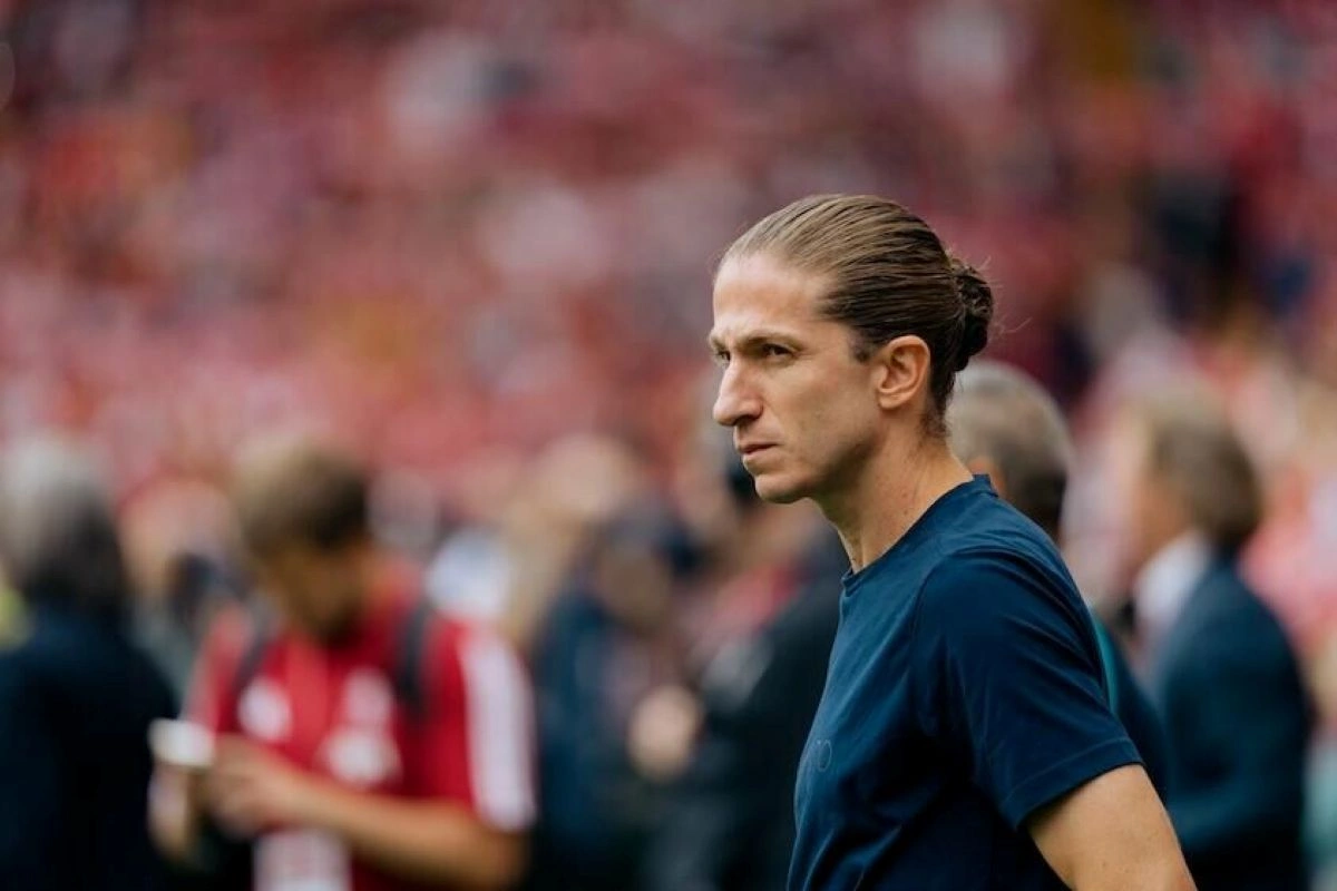 Monaco de Filipe Luís perde para time da Premier League