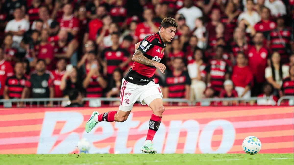 Carrascal dá pique impressionante e salva o Flamengo