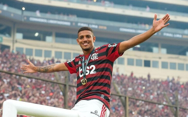 Cria do Flamengo revela que quase deixou a Europa para jogar no Corinthians