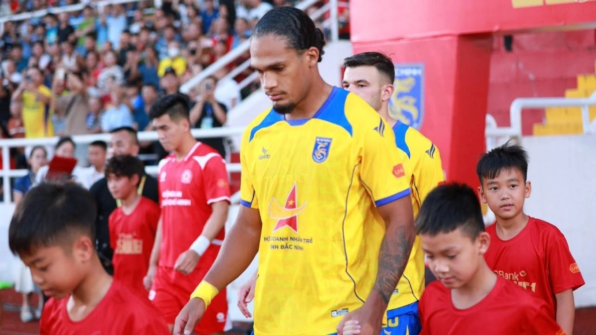 Ex-Flamengo, Rafael Santos comemora marca de 100 jogos