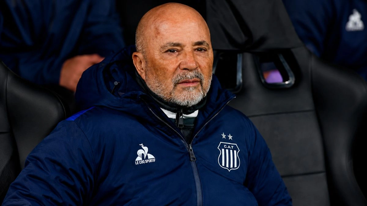 Ex-Flamengo, Sampaoli é demitido após 7 jogos por time argentino