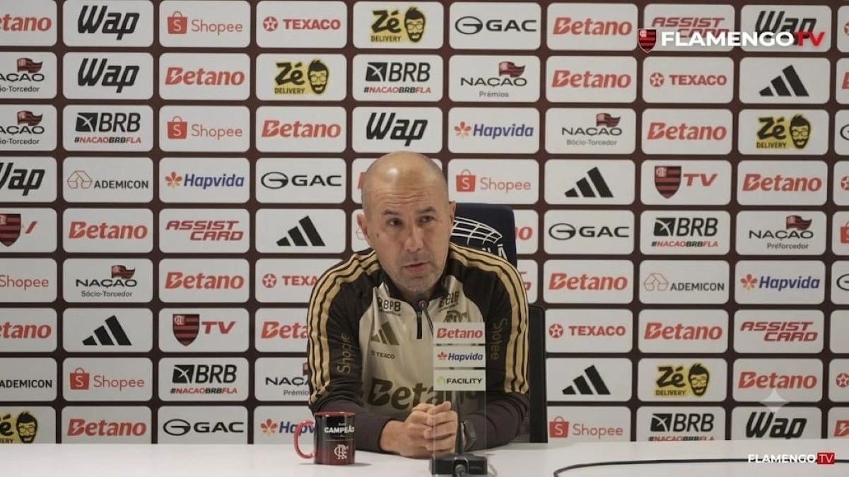 Jardim diz com quem Paquetá luta por vaga e analisa Freitas