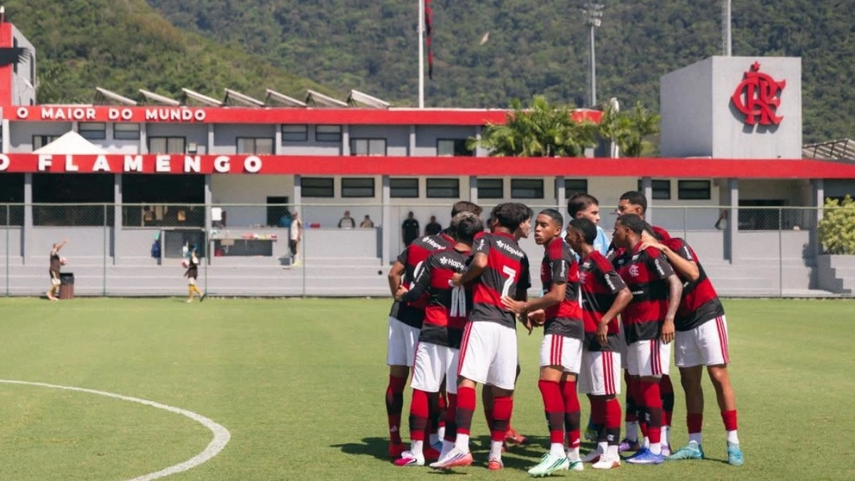 Jogador manda recado ao árbitro após jogo do Flamengo x Fluminense