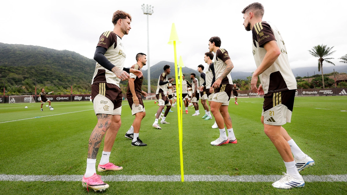 Sem folga! Elenco do Flamengo treina com foco no Brasileirão