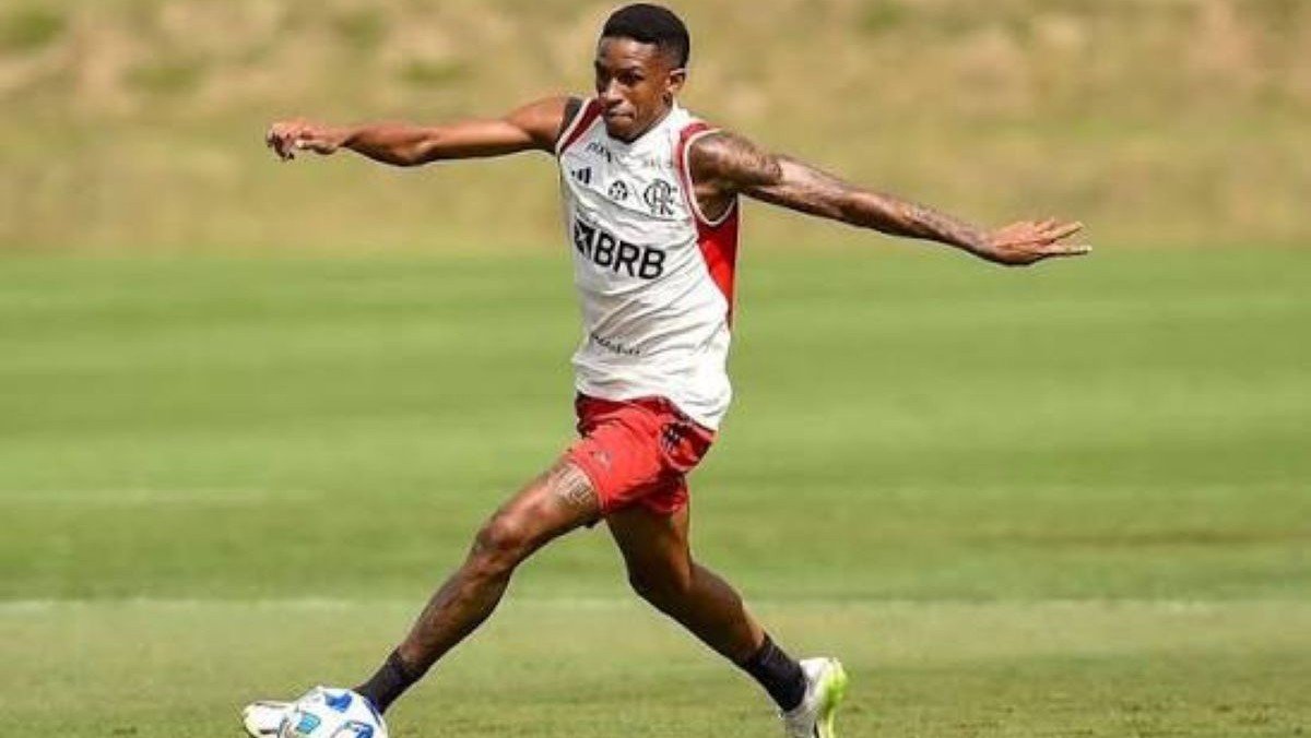Ex-Flamengo, André Luiz relembra disputa com Gabigol e Pedro