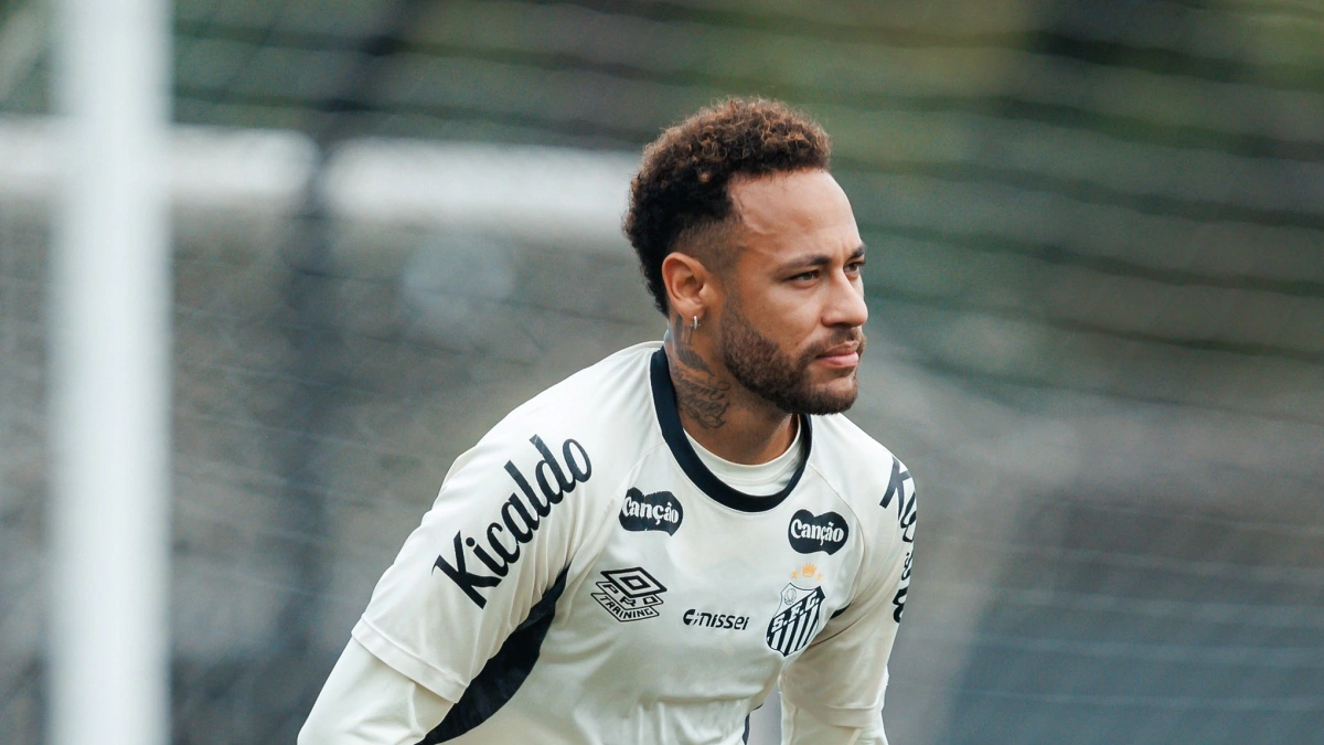 Neymar está relacionado para jogo do Flamengo x Santos