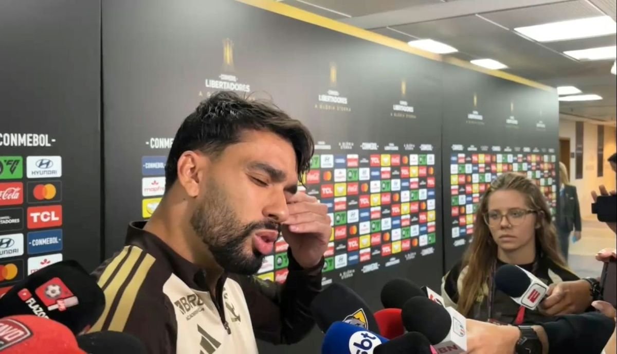 Paquetá chora e assume culpa por eliminação do Flamengo