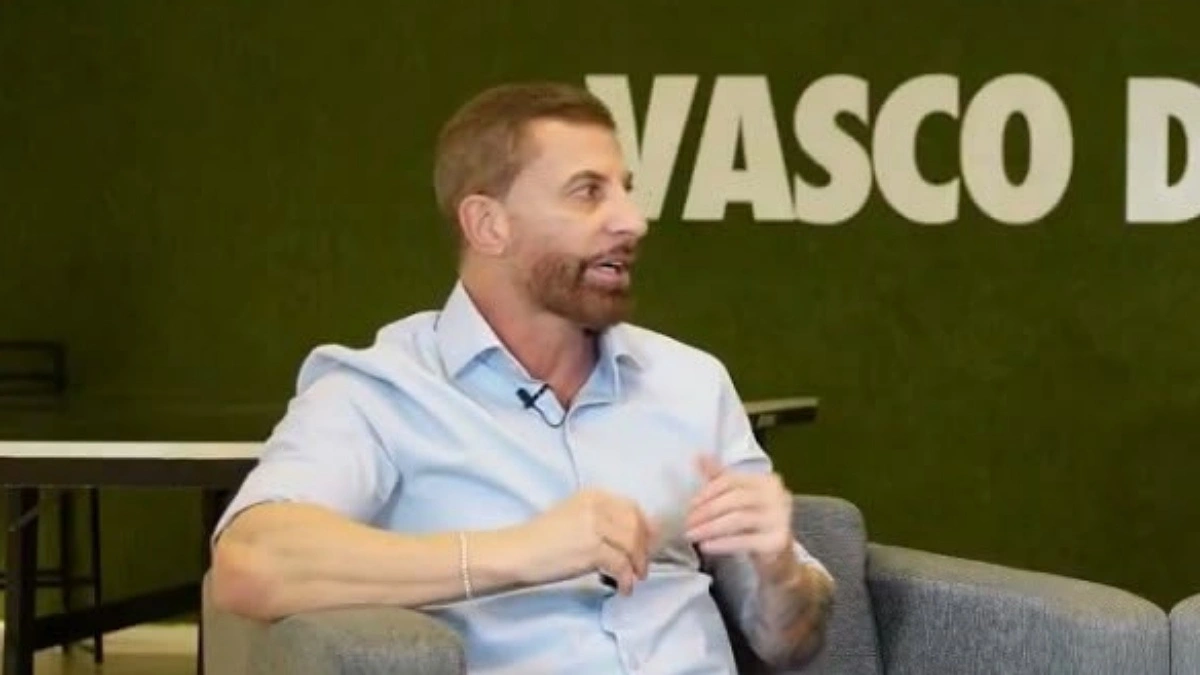 Pedrinho dá explicação inacreditável sobre o Vasco ter sido a favor da redução de jogadores estrangeiros; Flamengo votou contra
