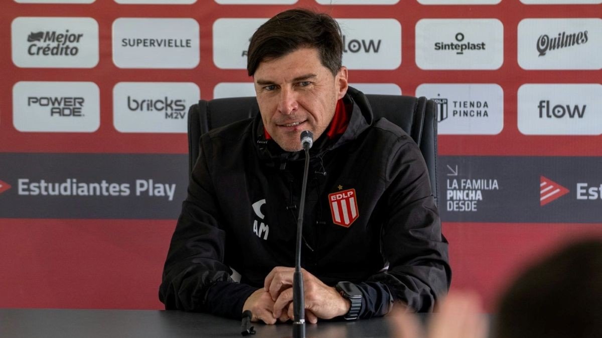 Técnico do Estudiantes otimista antes do jogo contra o Flamengo