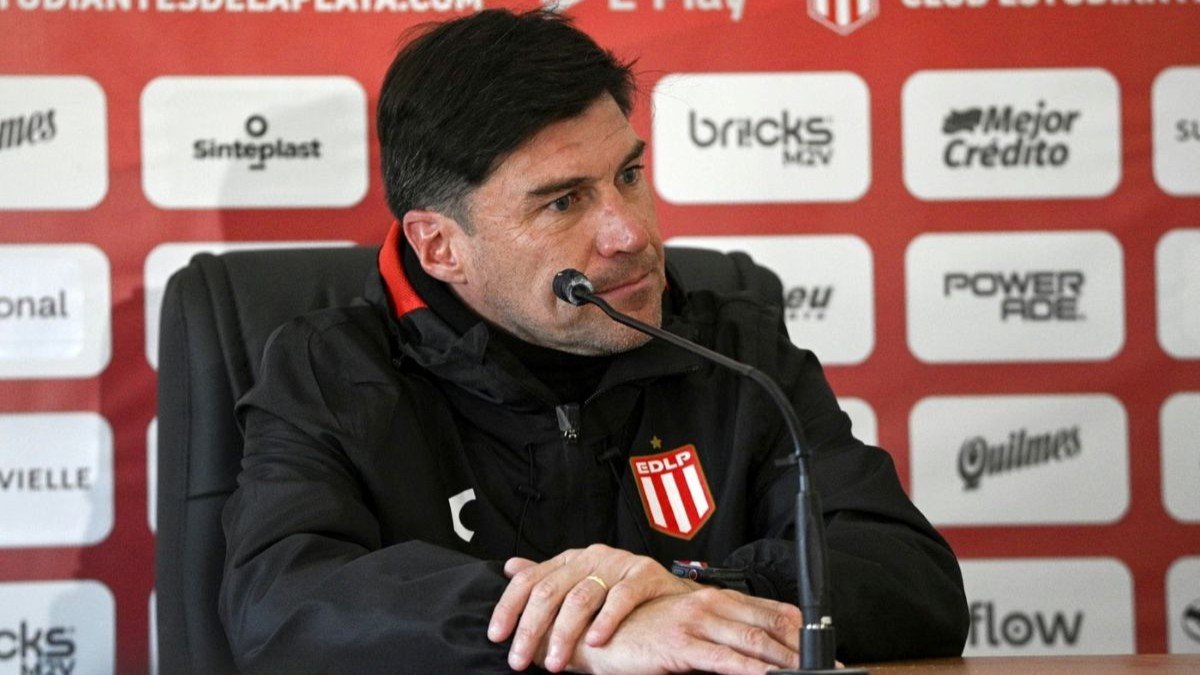 técnico do Estudiantes ignora volta no Maracanã