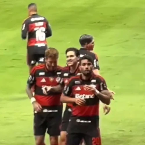 A reação inusitada de torcedor do Cruzeiro com dança de Paquetá
