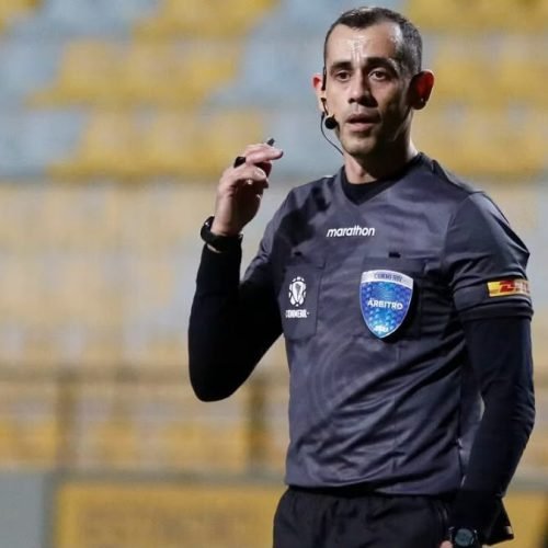 Árbitro paraguaio que usou 'VAR caseiro' e foi suspenso vai apitar Estudiantes x Flamengo, pela Libertadores