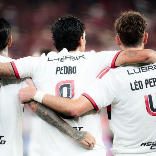 CHOCOLATE! Flamengo mete 4 no Vasco e abre 3 pontos de vantagem para o Palmeiras no Brasileirão