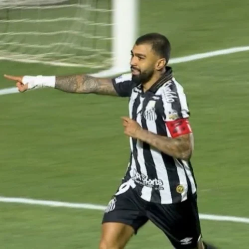 Com 2 de Gabigol, Santos vence São Paulo no Brasileirão