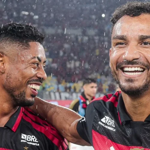 Danilo manda recado sobre a convivência com Bruno Henrique no Flamengo: "Ele é muito..."