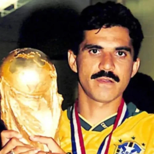 Ex-zagueiro Ricardo vê jogador do Fla pronto para liderar Brasil
