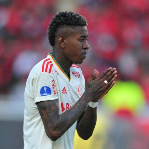 Flamengo faz nova investida por Vitão, do Internacional