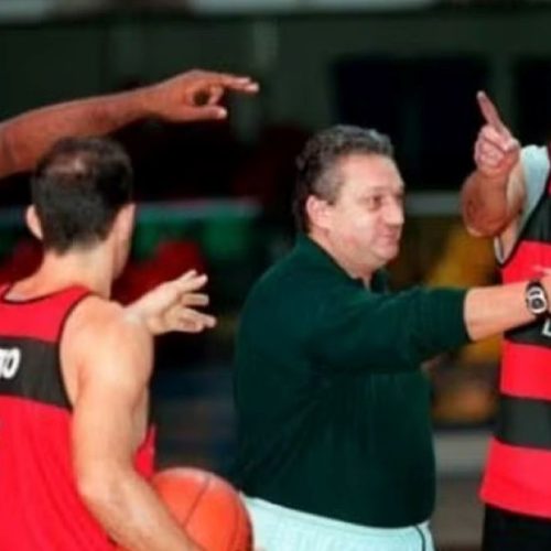 Flamengo lamenta morte de ex-técnico do clube