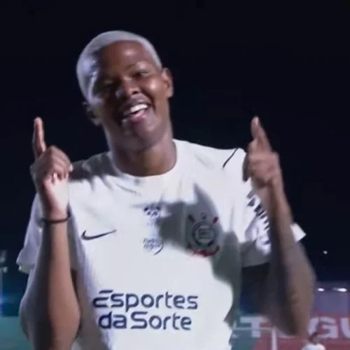 Flamengo perde para Corinthians, mas segue no G-8 do Brasileiro