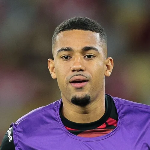 Flamengo recusa proposta de R$ 140 milhões por Samuel Lino