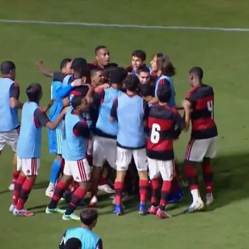 Flamengo vence Corinthians na quartas do Brasileirão Sub-17