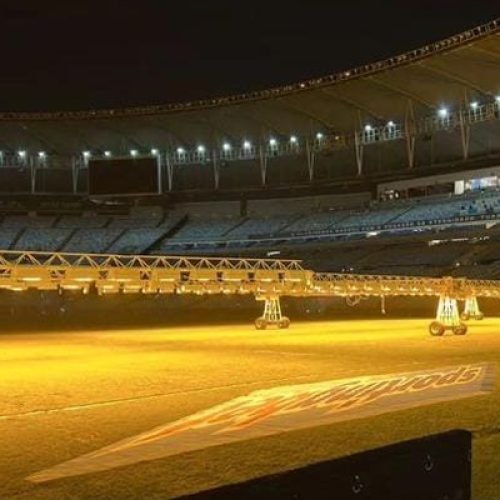 Gramado do Maracanã passa por reparos após eliminação do Vasco