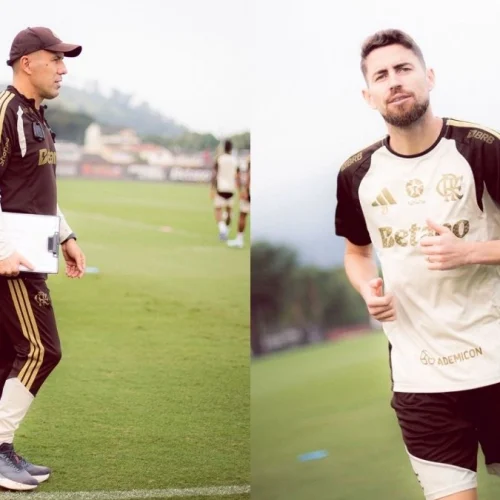 Jogadores do Flamengo participam de atividade extra antes de jogo contra o Athletico-PR