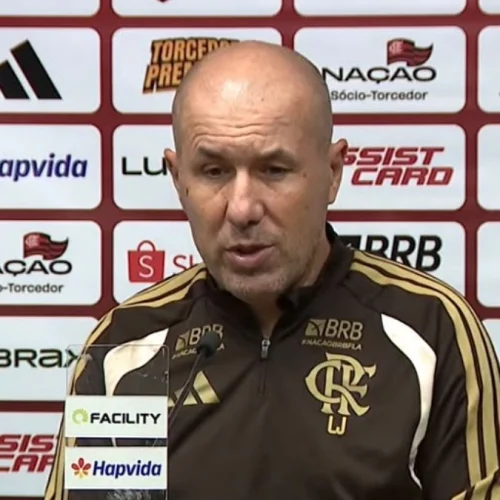 Leonardo Jardim cobra Daronco e expõe clima dos jogadores do Flamengo após jogo contra o Santos