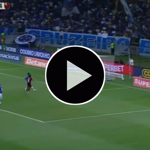 Pedro recebe de Arrascaeta e abre o placar contra o Cruzeiro