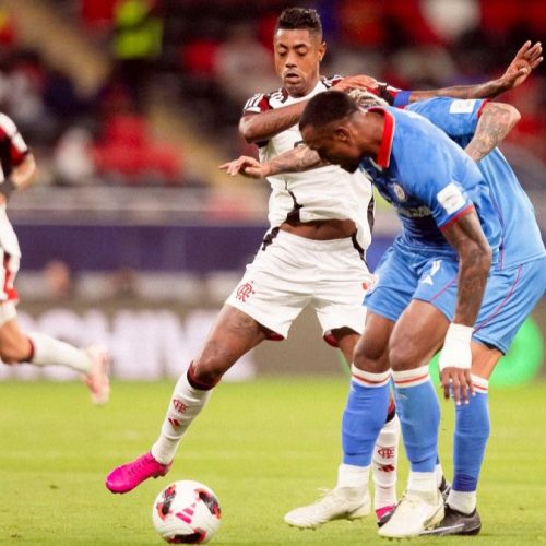 Rossi aponta culpado por 1º tempo ‘ruim’ do Flamengo