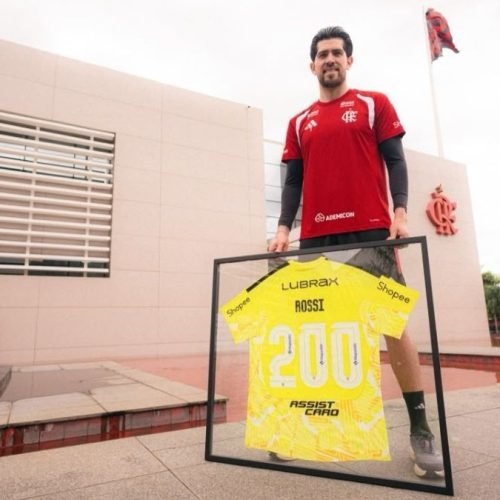 Rossi celebra 200 jogos pelo Flamengo e manda recado