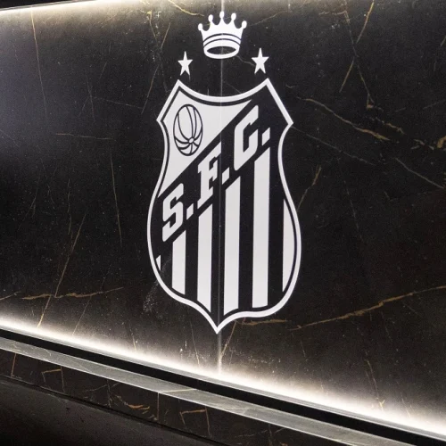 Santos fecha com patrocínio igual ao do Flamengo