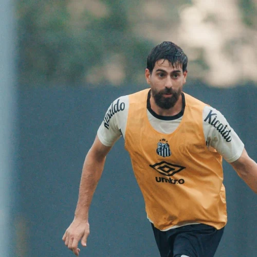 Santos ganha reforço de titular para jogo contra o Flamengo