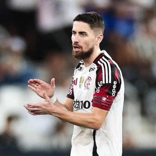 Veja bastidores da liderança de Jorginho no Flamengo