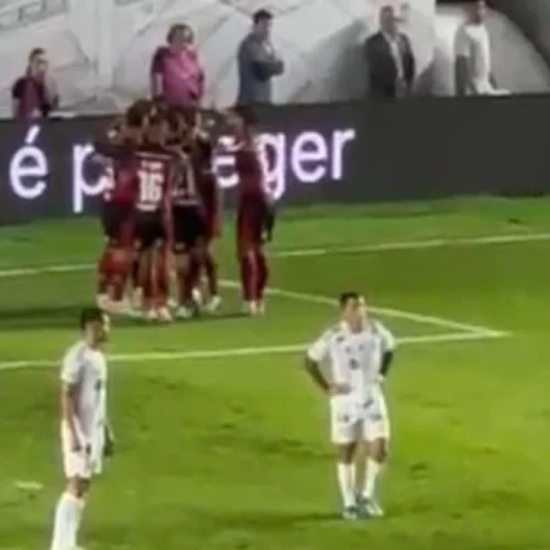 Veja os gols do Flamengo em jogo contra o Santos, pelo Brasileirão